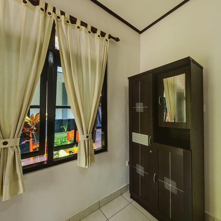 Tirta Yoga Inn Padangbai  Camera foto